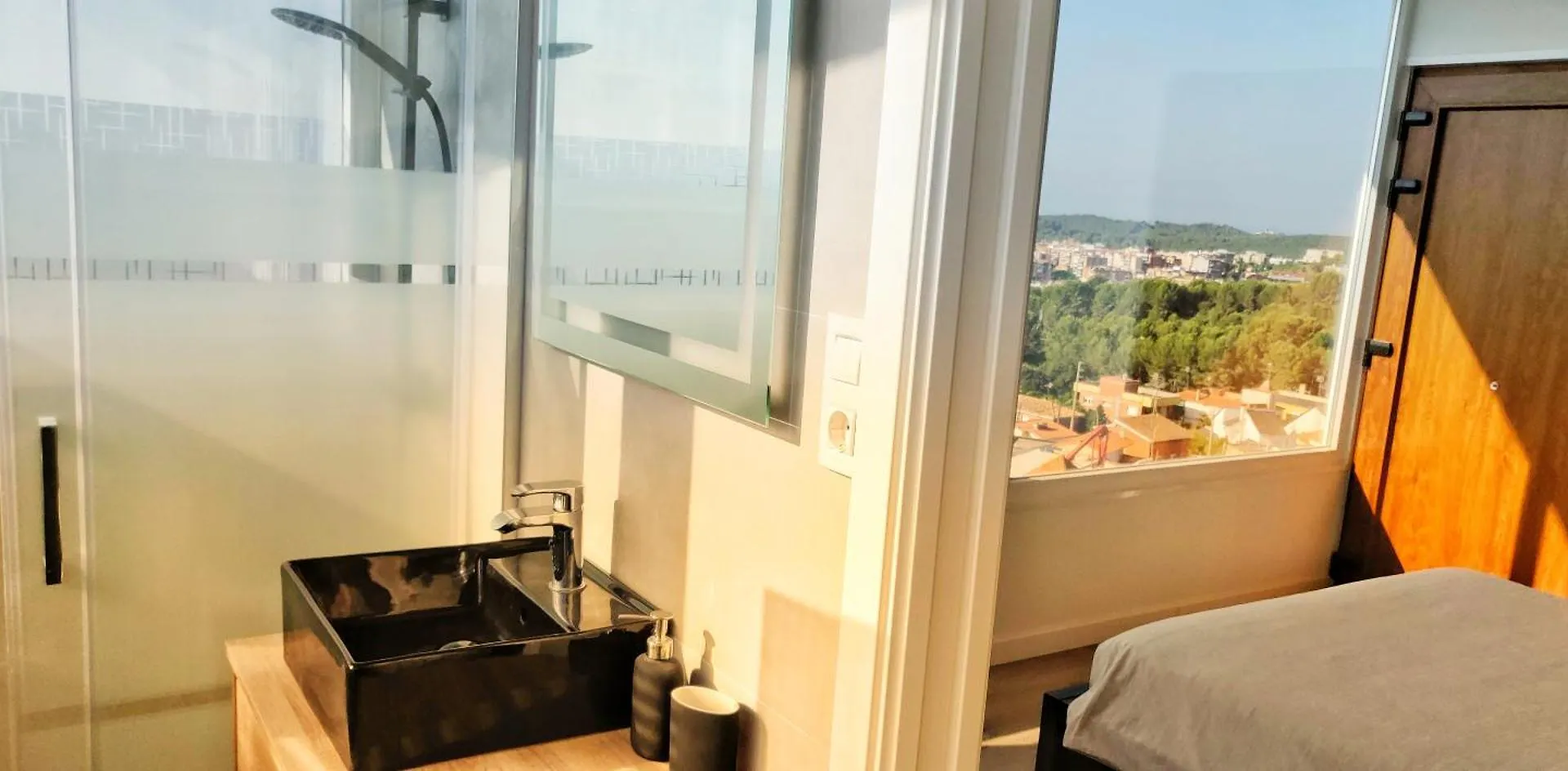 Apartamento Con Vistas Al Mar Viladecans Apartment